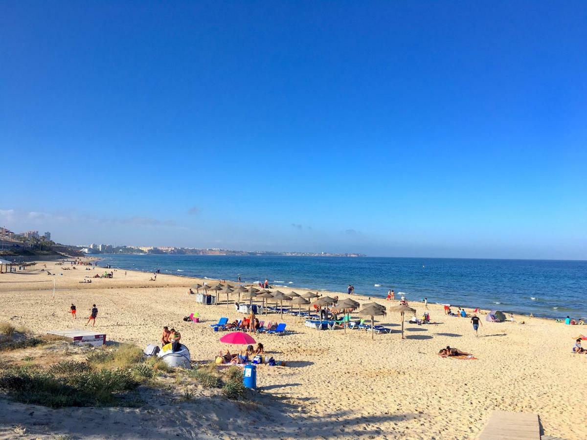 Playa Elisa Bay - Mil Palmeras 皮拉尔－德拉奥拉达达 外观 照片
